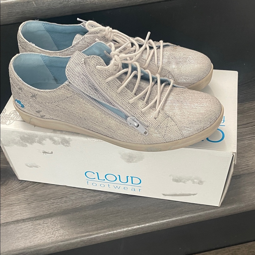 Women's Beige Sneakers